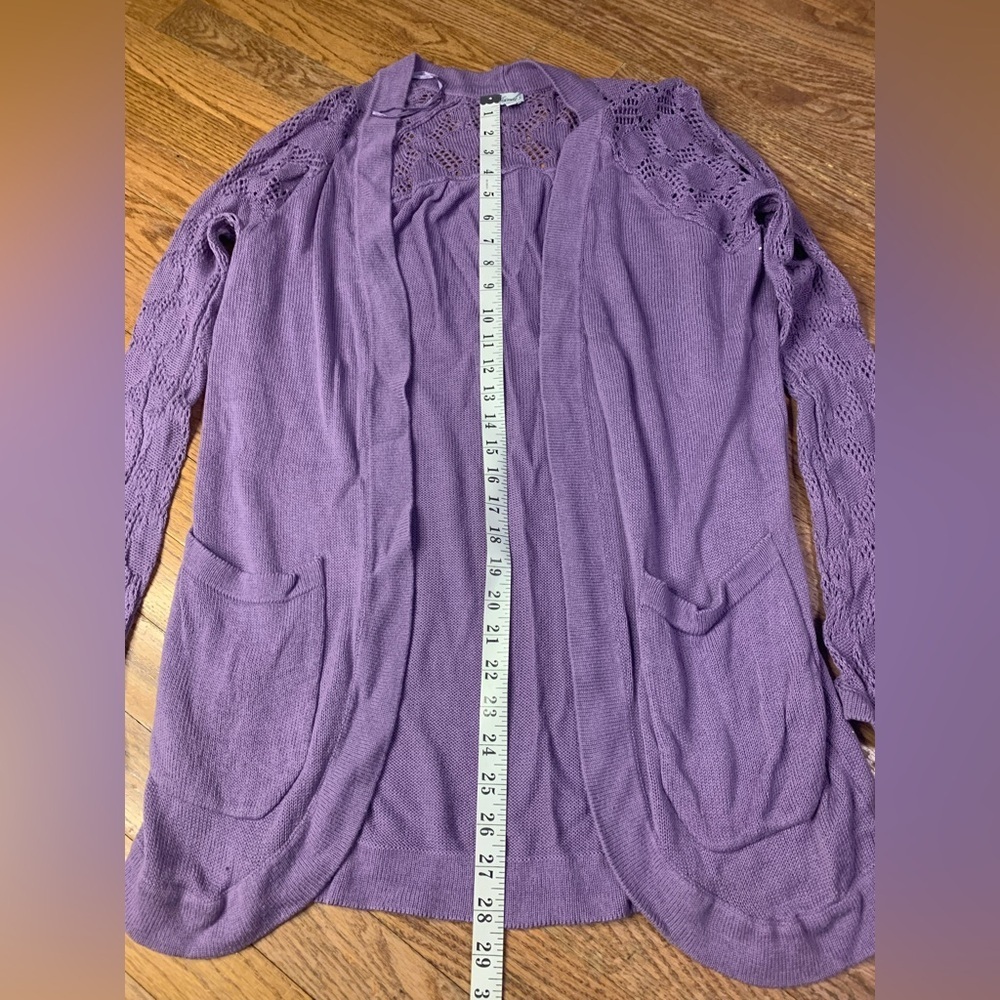 Kismet Lavender Crochet Sleeve Open Front Cardigan - M - Picture 5 of 7